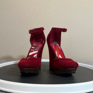 MICHAEL ANTONIO Red Platform Heels